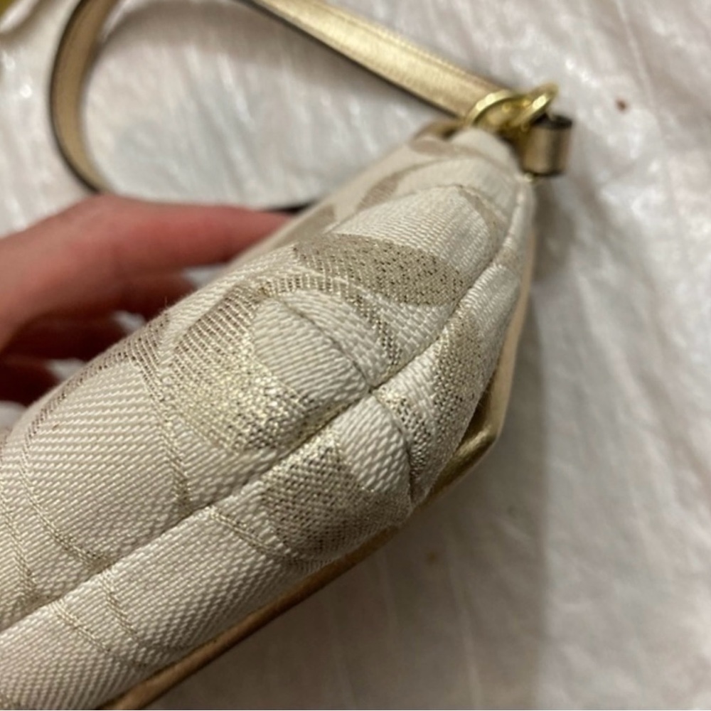 Coach Metallic Gold/Cream Signature Flat Wristlet/ Clutch - Picture 3 of 10